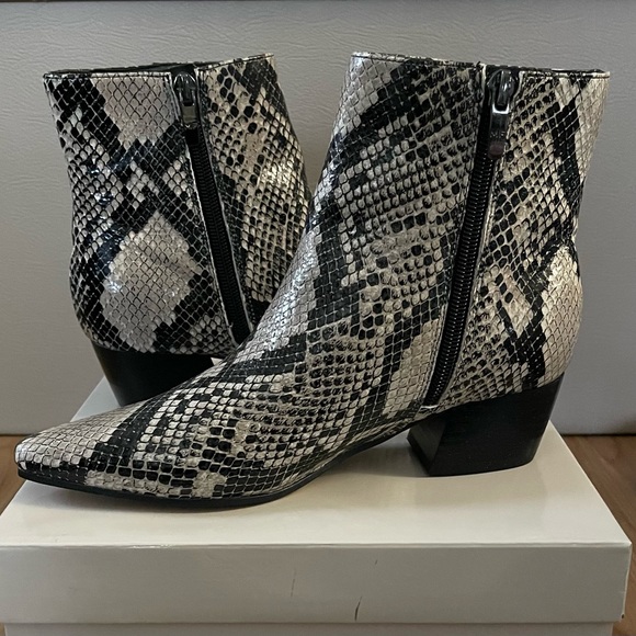 Marc Fisher TAMMEA2 6.5 boots - Picture 3 of 6